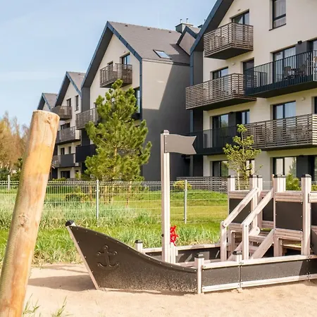 Rainbow Surfingbird *